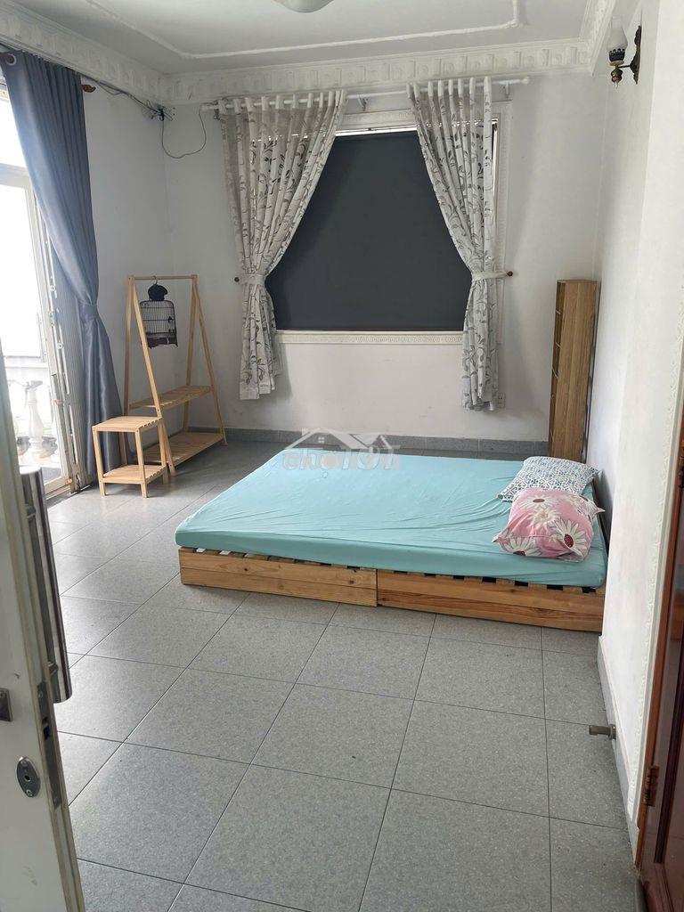10 Điều Khoản Thuê Nhà Quan Trọng: Bảo Vệ Quyền Lợi, Tránh Mất Cọc