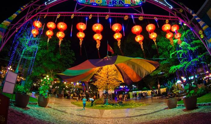image-kham-pha-quan-10-ban-do-nhung-goc-binh-yen-giua-pho-thi-80