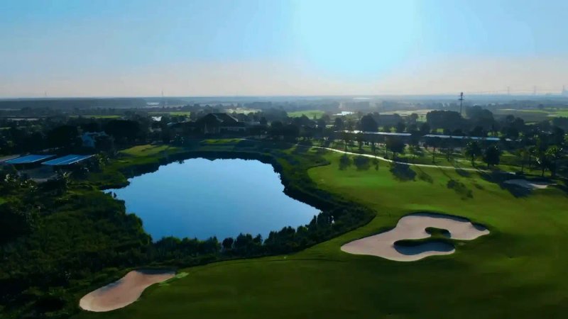 image-kham-pha-san-golf-18-lo-dang-cap-vinhomes-can-gio-trai-nghiem-golf-tuyet-voi-50