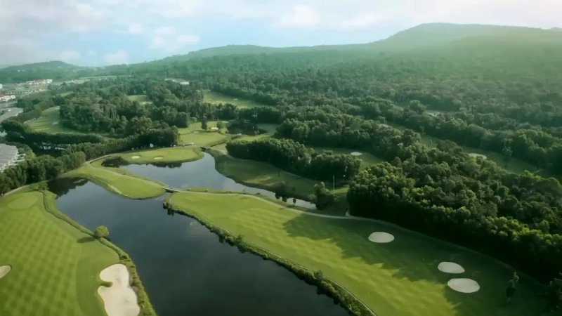 image-kham-pha-san-golf-18-lo-dang-cap-vinhomes-can-gio-trai-nghiem-golf-tuyet-voi-70